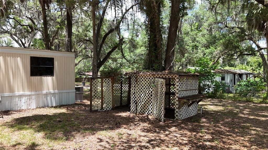 For Sale: $60,000 (3 beds, 1 baths, 672 Square Feet)