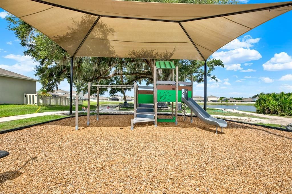 For Sale: $384,900 (4 beds, 2 baths, 2612 Square Feet)