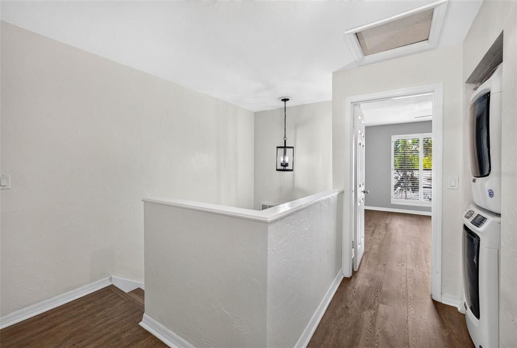 For Rent: $2,795 (2 beds, 2 baths, 1360 Square Feet)