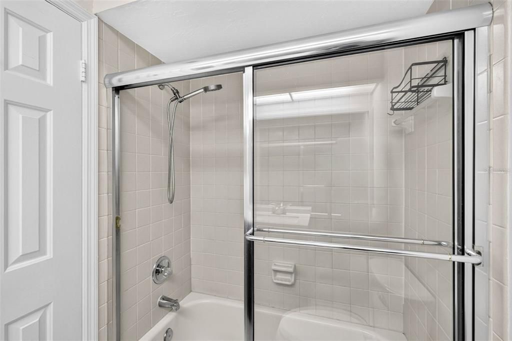 For Rent: $2,795 (2 beds, 2 baths, 1360 Square Feet)