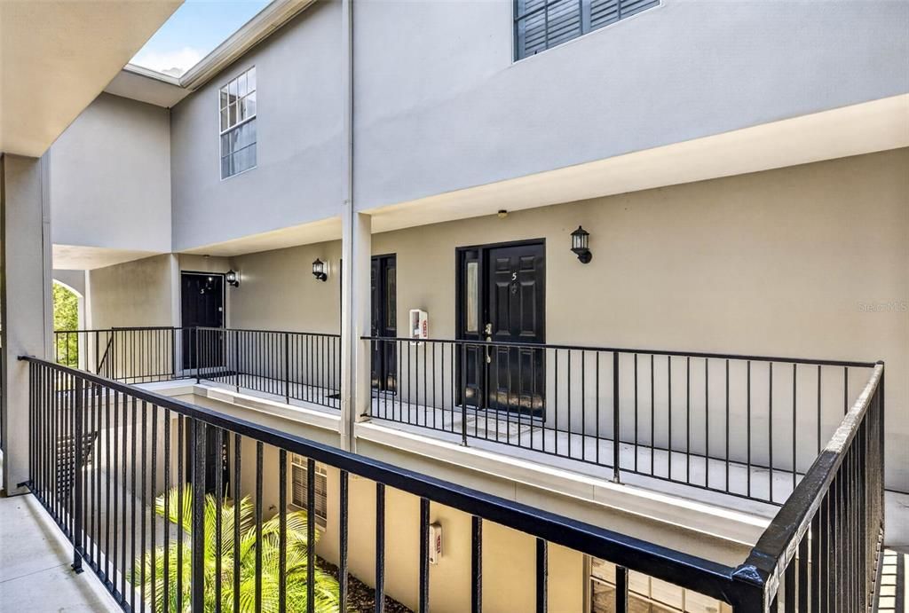 For Rent: $2,795 (2 beds, 2 baths, 1360 Square Feet)