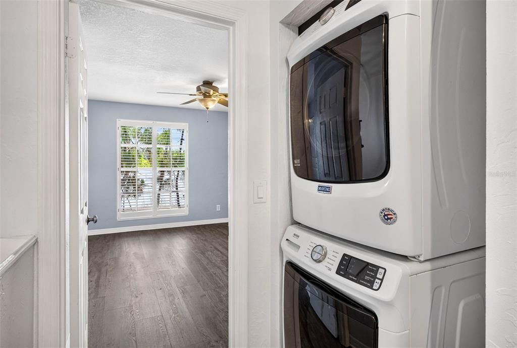 For Rent: $2,795 (2 beds, 2 baths, 1360 Square Feet)