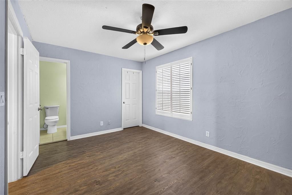 For Rent: $2,795 (2 beds, 2 baths, 1360 Square Feet)