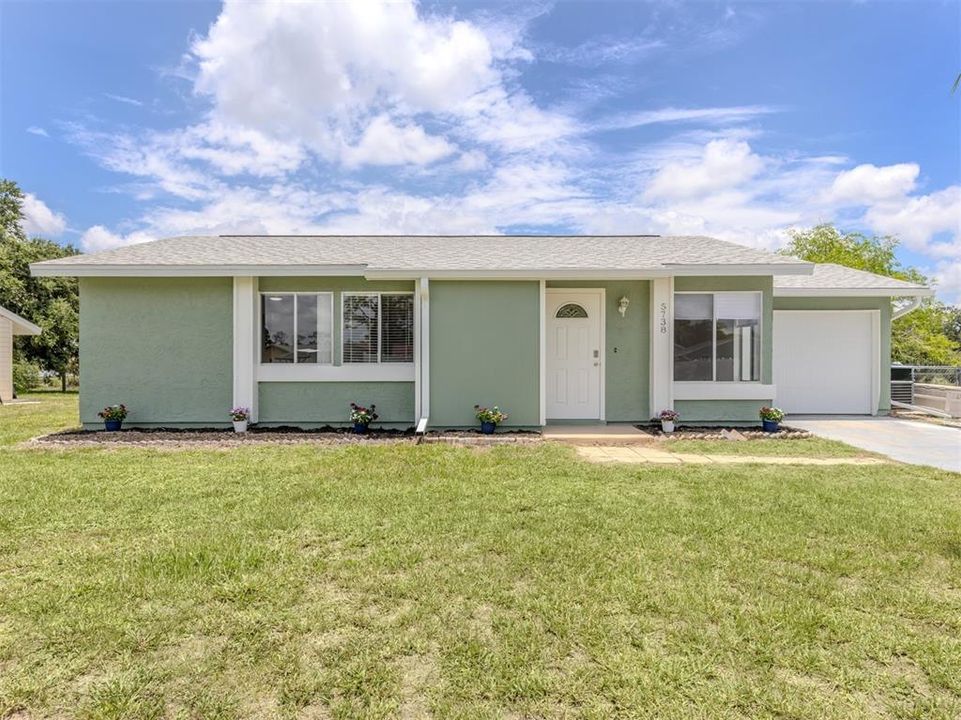 For Sale: $259,900 (3 beds, 2 baths, 1071 Square Feet)