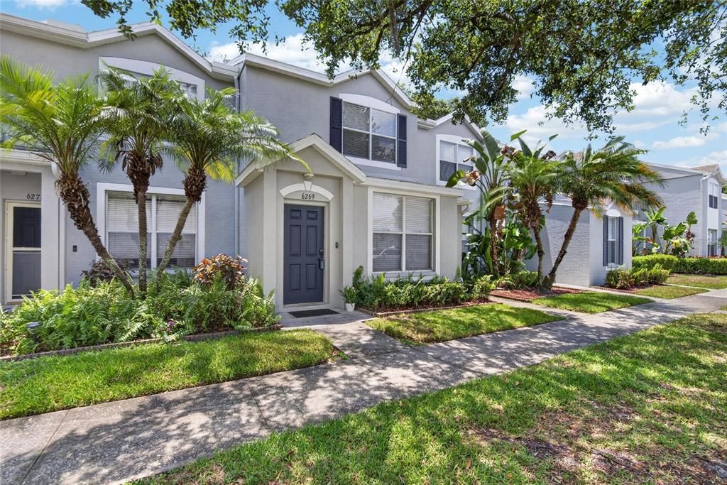 For Sale: $200,000 (2 beds, 2 baths, 1360 Square Feet)