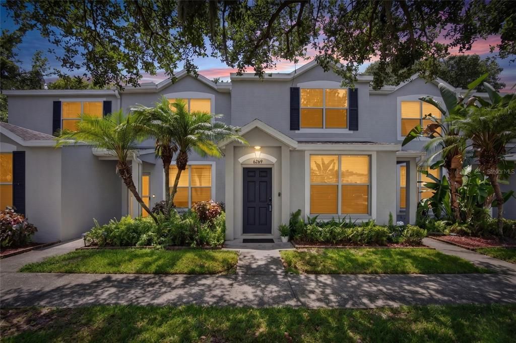 For Sale: $200,000 (2 beds, 2 baths, 1360 Square Feet)