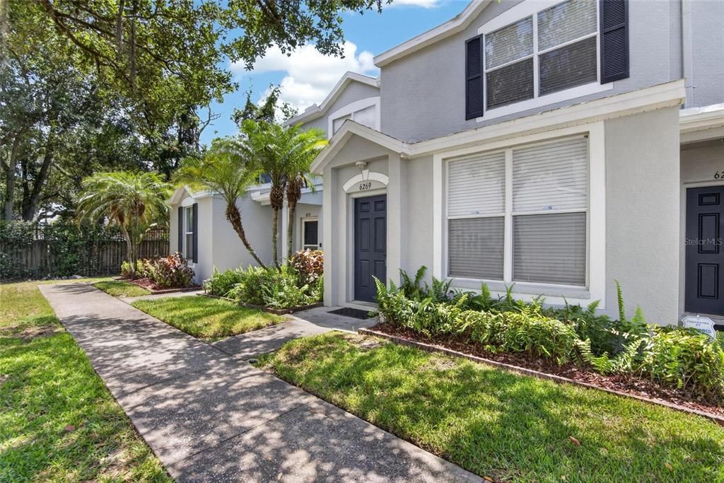 For Sale: $200,000 (2 beds, 2 baths, 1360 Square Feet)