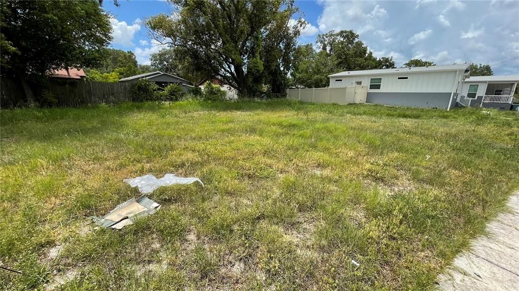 En Venta: $150,000 (0.05 acres)