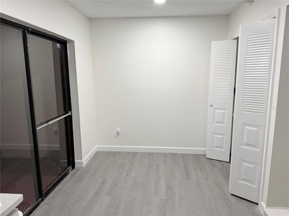 В аренду: $2,250 (3 спален, 2 ванн, 1307 Квадратных фут)