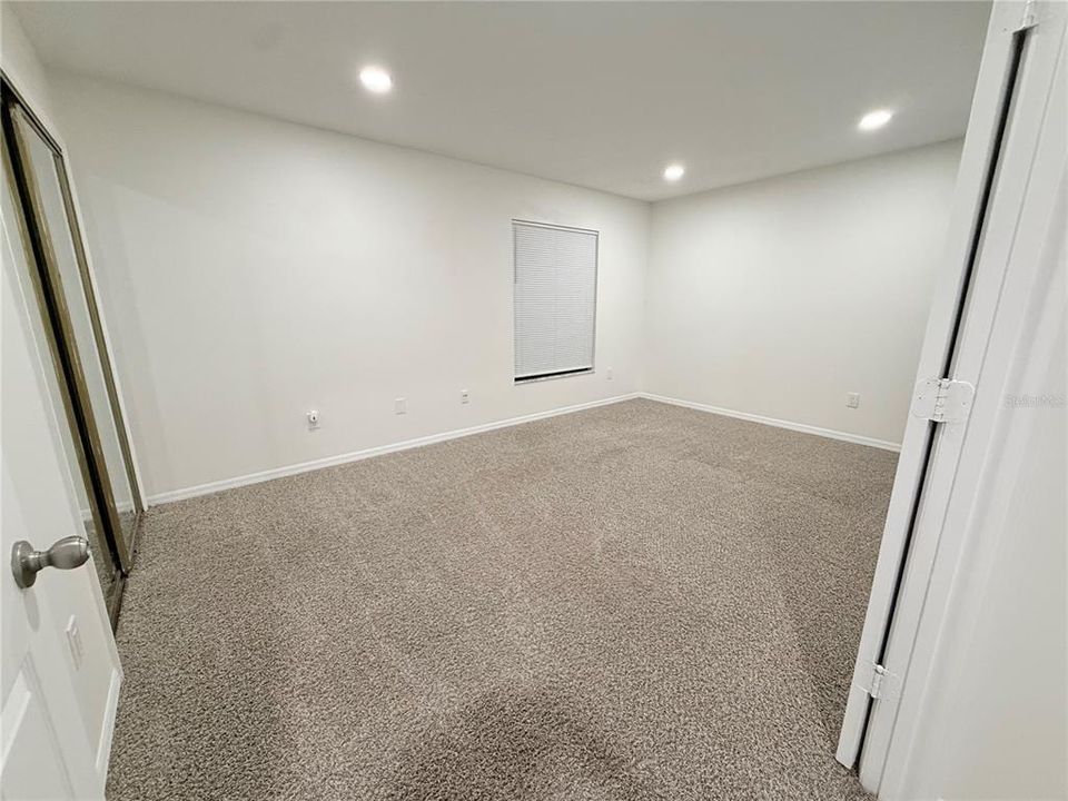 В аренду: $2,250 (3 спален, 2 ванн, 1307 Квадратных фут)