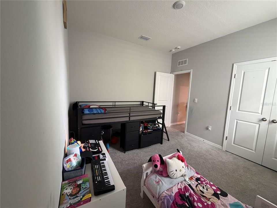For Rent: $2,695 (4 beds, 2 baths, 2035 Square Feet)