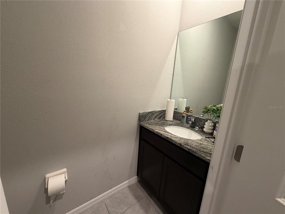 For Rent: $2,695 (4 beds, 2 baths, 2035 Square Feet)