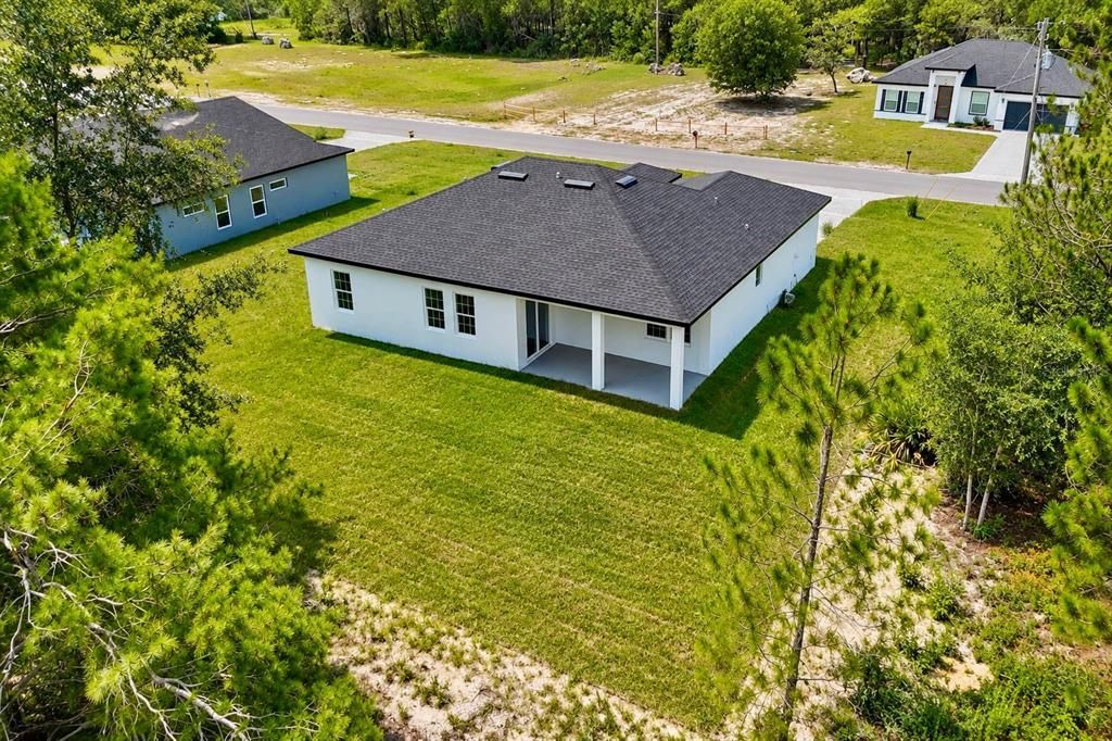For Sale: $335,000 (4 beds, 3 baths, 1896 Square Feet)