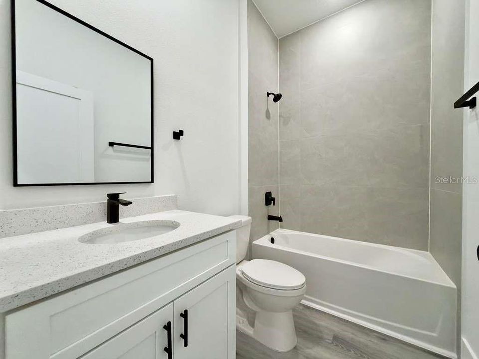 For Sale: $335,000 (4 beds, 3 baths, 1896 Square Feet)