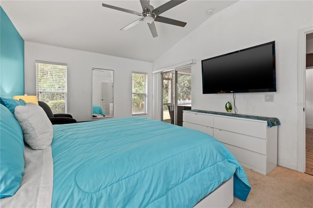 For Sale: $479,000 (4 beds, 2 baths, 2079 Square Feet)