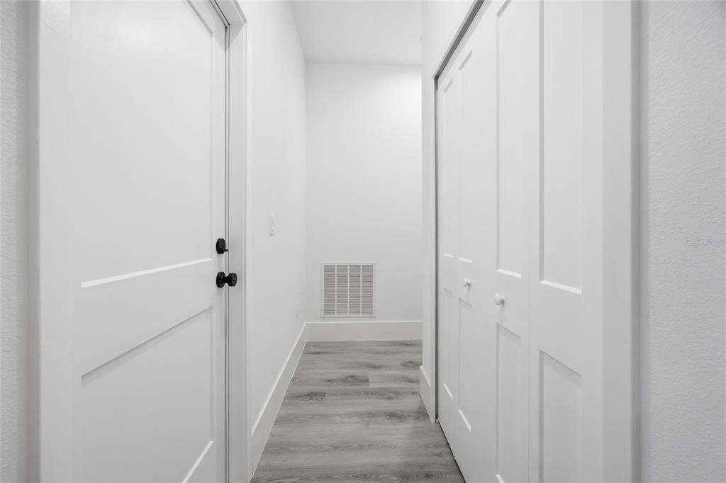 На продажу: $264,900 (4 спален, 2 ванн, 1773 Квадратных фут)