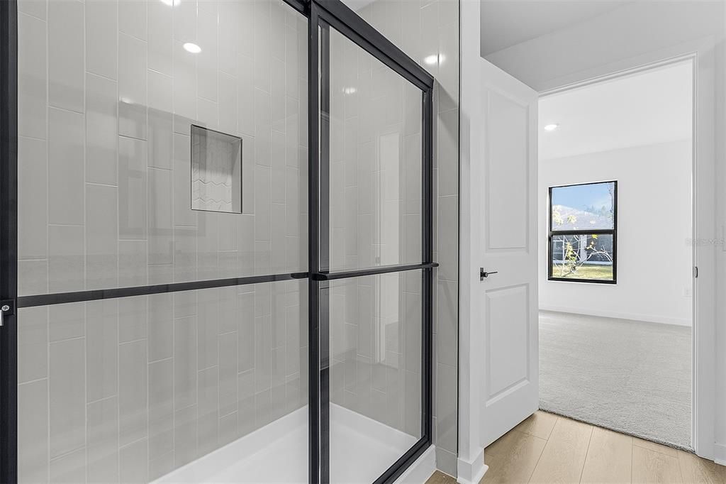 For Sale: $304,900 (3 beds, 2 baths, 1143 Square Feet)