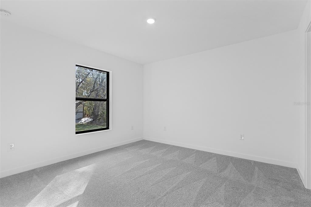 For Sale: $304,900 (3 beds, 2 baths, 1143 Square Feet)
