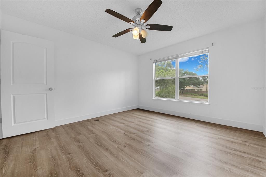 For Sale: $459,000 (4 beds, 2 baths, 1780 Square Feet)