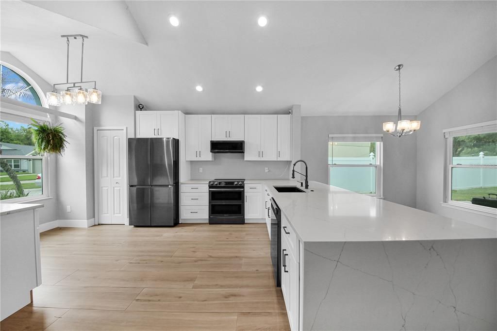 For Sale: $459,000 (4 beds, 2 baths, 1780 Square Feet)