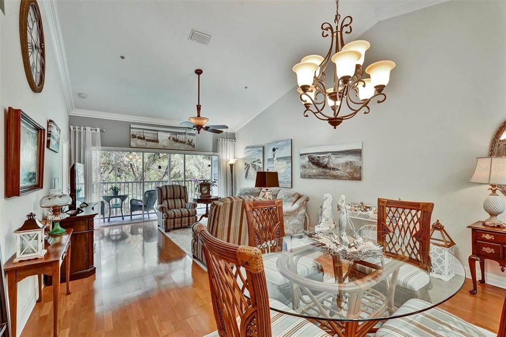 For Sale: $234,900 (2 beds, 2 baths, 1346 Square Feet)