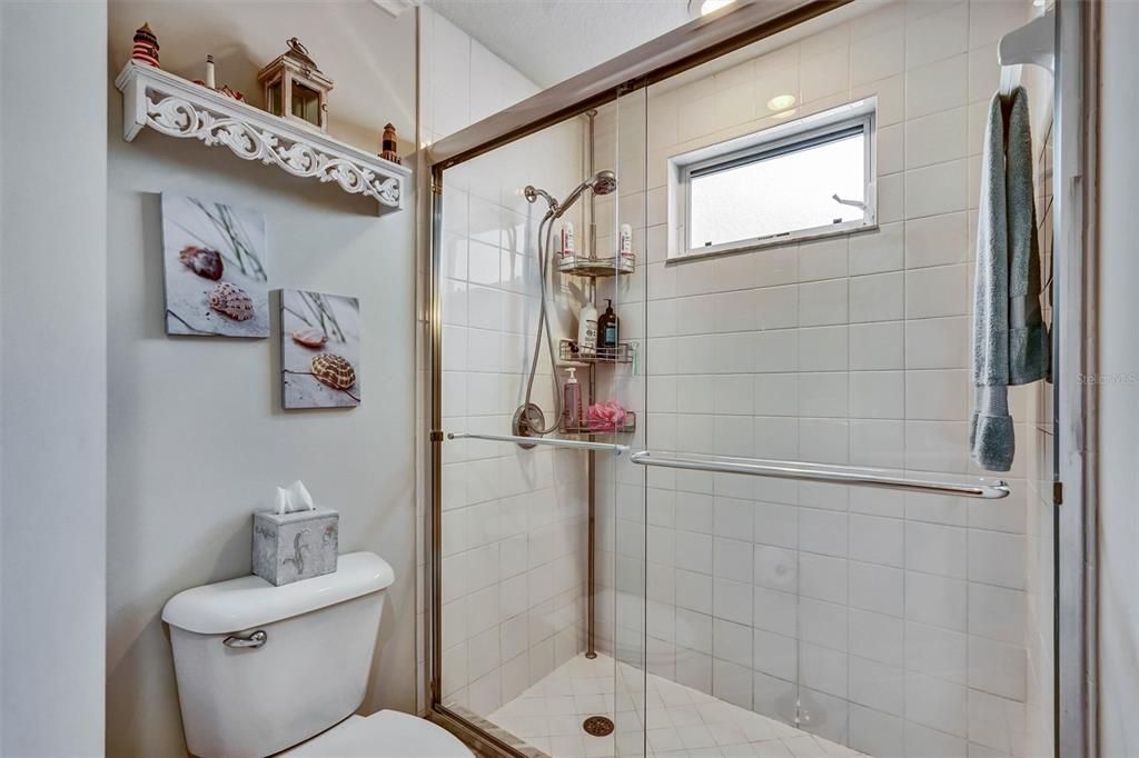 For Sale: $234,900 (2 beds, 2 baths, 1346 Square Feet)