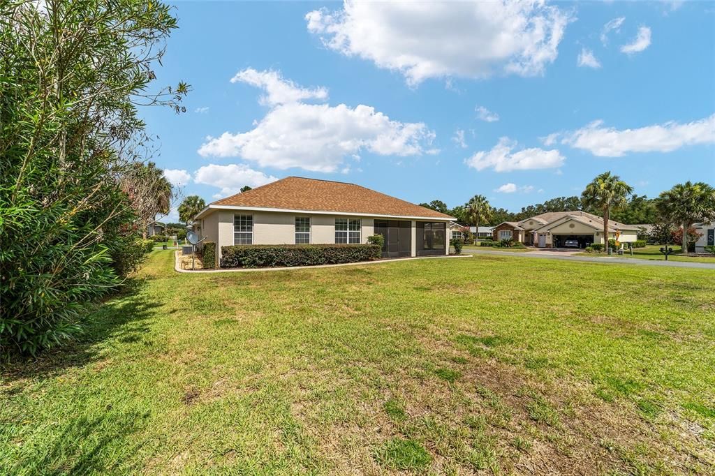 For Sale: $309,000 (3 beds, 2 baths, 1705 Square Feet)