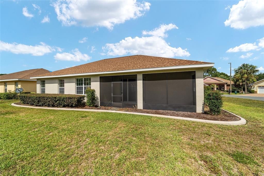 For Sale: $309,000 (3 beds, 2 baths, 1705 Square Feet)