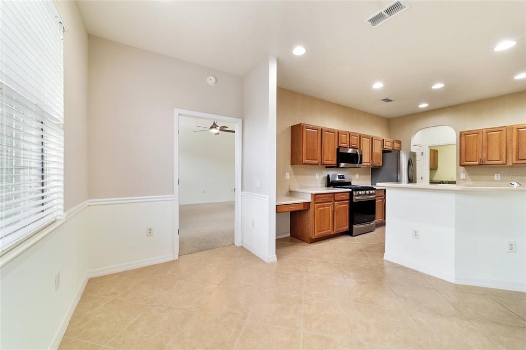 For Sale: $309,000 (3 beds, 2 baths, 1705 Square Feet)