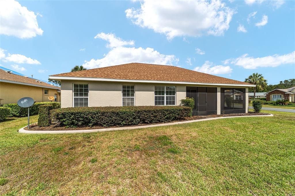 For Sale: $309,000 (3 beds, 2 baths, 1705 Square Feet)