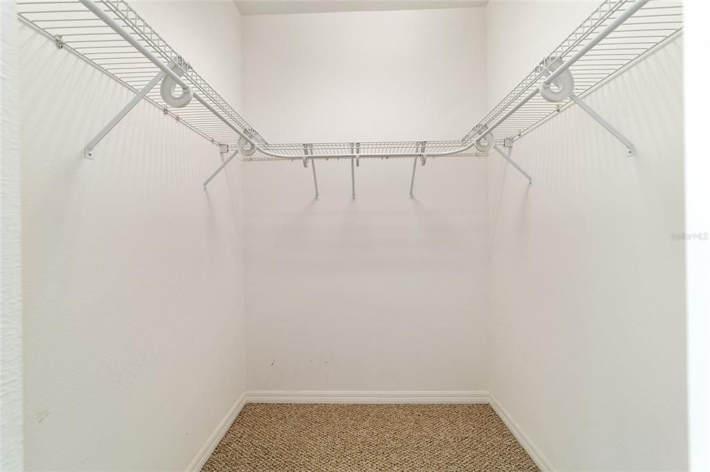 For Sale: $309,000 (3 beds, 2 baths, 1705 Square Feet)