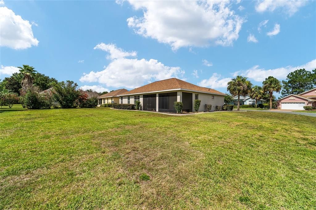 For Sale: $309,000 (3 beds, 2 baths, 1705 Square Feet)