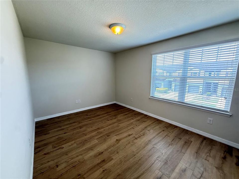 For Sale: $309,900 (3 beds, 2 baths, 1880 Square Feet)
