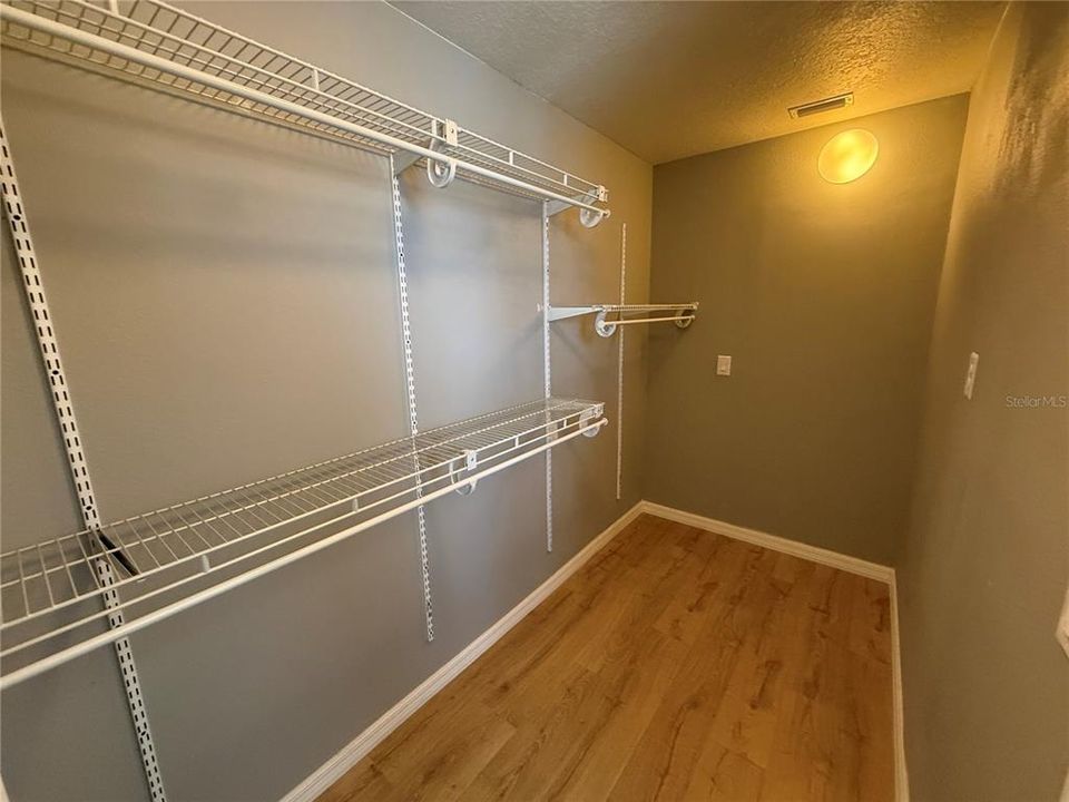 For Sale: $309,900 (3 beds, 2 baths, 1880 Square Feet)