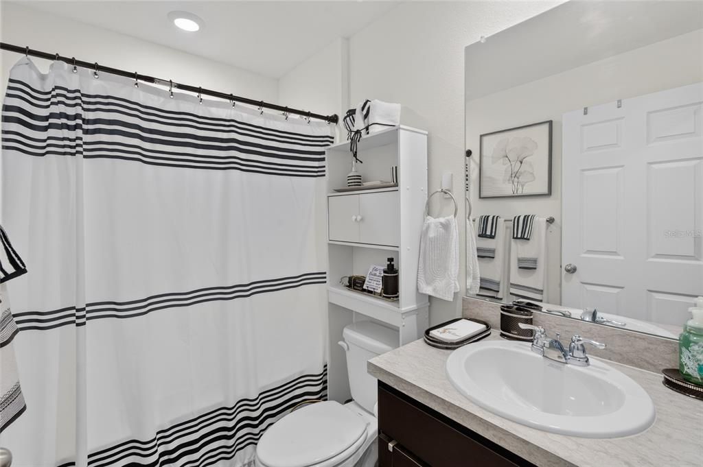 For Sale: $299,000 (3 beds, 2 baths, 1604 Square Feet)