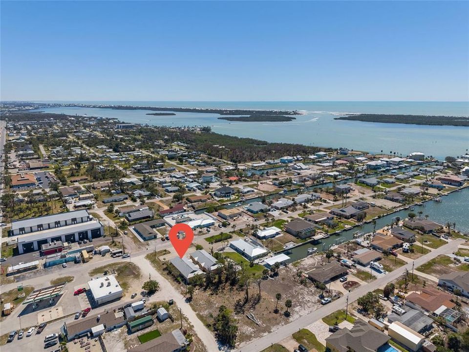 For Rent: $1,550 (3 beds, 2 baths, 1270 Square Feet)