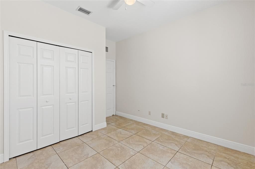 For Rent: $1,550 (3 beds, 2 baths, 1270 Square Feet)