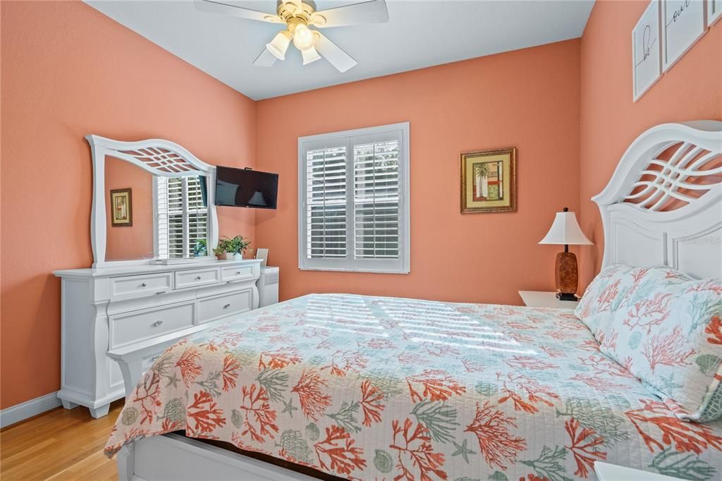 For Sale: $599,000 (4 beds, 2 baths, 2432 Square Feet)
