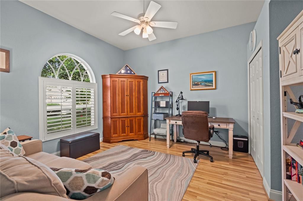 For Sale: $599,000 (4 beds, 2 baths, 2432 Square Feet)