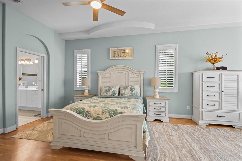 For Sale: $599,000 (4 beds, 2 baths, 2432 Square Feet)