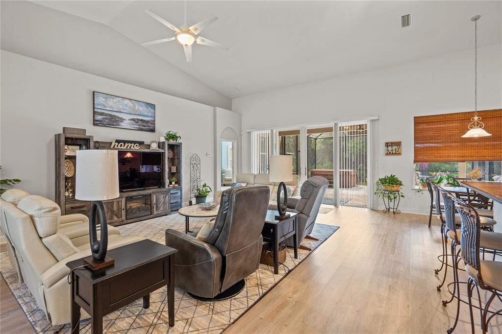 For Sale: $599,000 (4 beds, 2 baths, 2432 Square Feet)