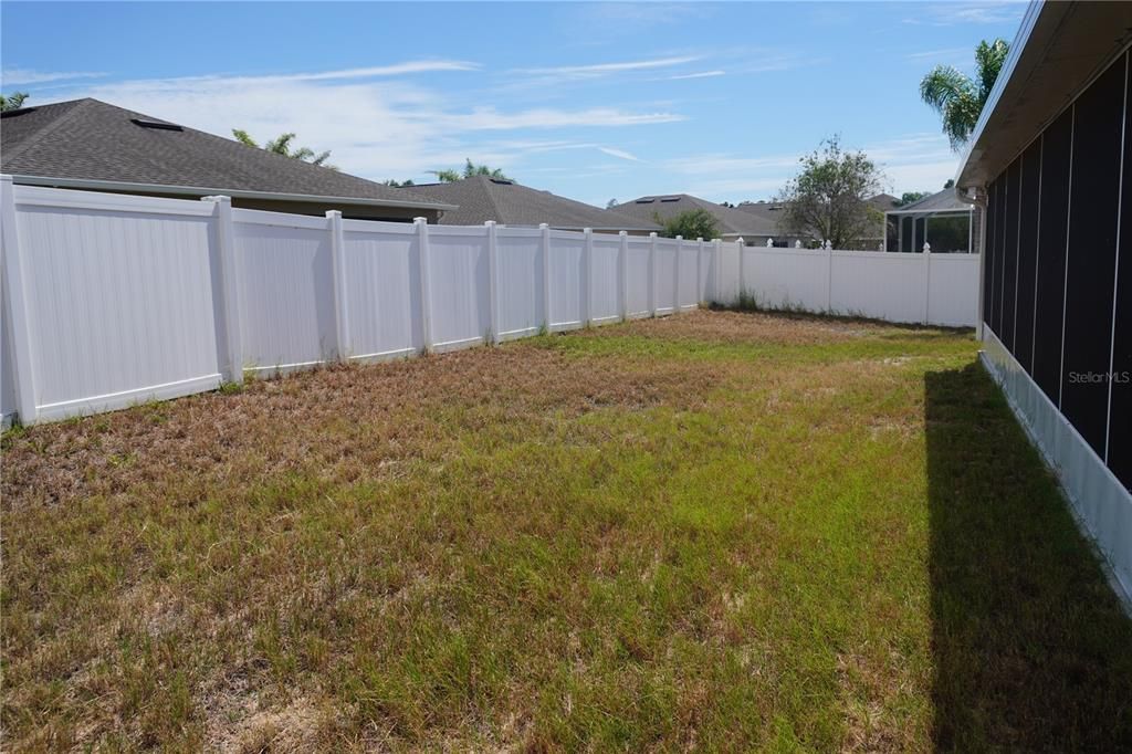 For Sale: $299,000 (3 beds, 2 baths, 1676 Square Feet)