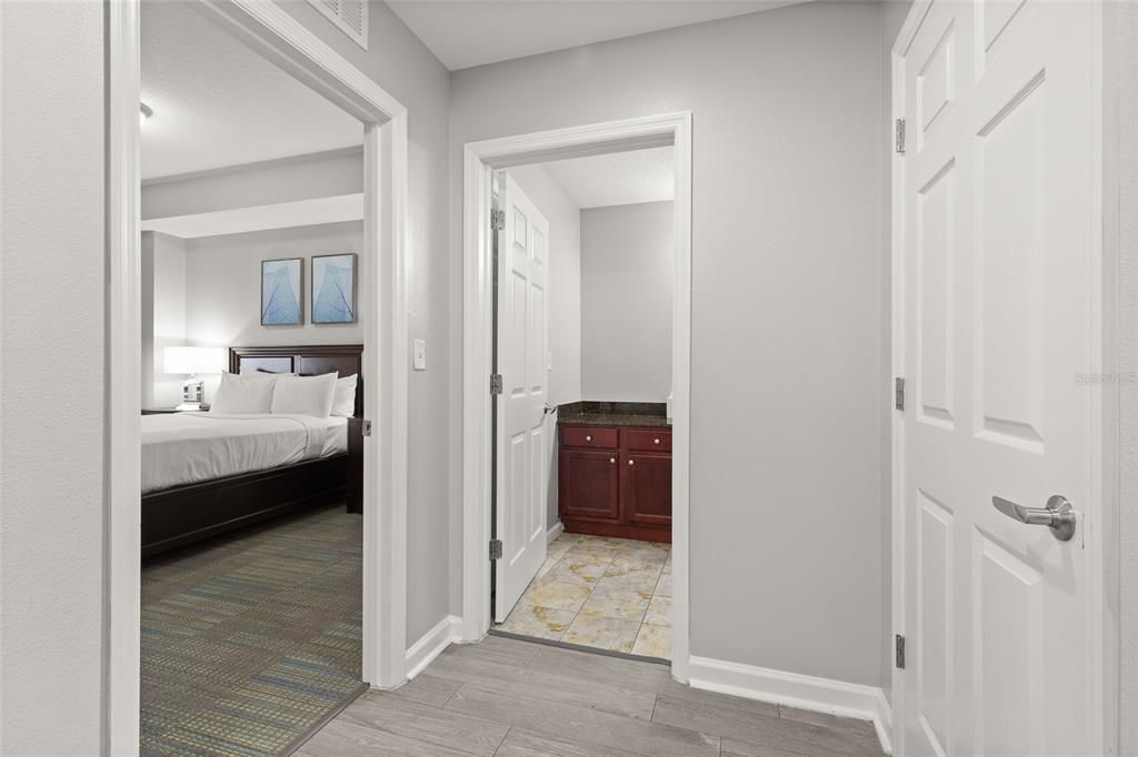 For Sale: $170,000 (2 beds, 2 baths, 1265 Square Feet)
