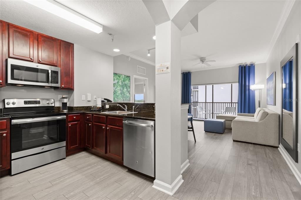For Sale: $170,000 (2 beds, 2 baths, 1265 Square Feet)