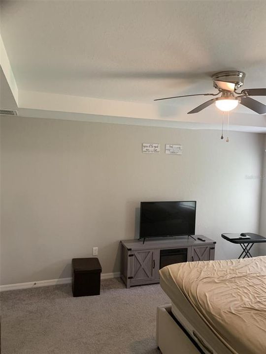 For Sale: $394,000 (4 beds, 2 baths, 1927 Square Feet)