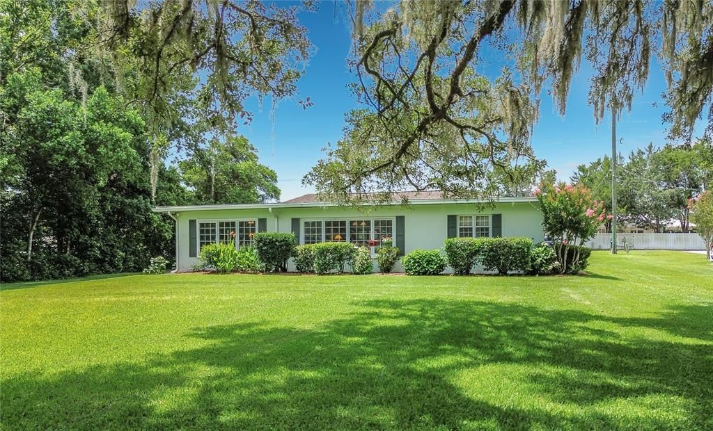 For Sale: $219,900 (2 beds, 2 baths, 1538 Square Feet)