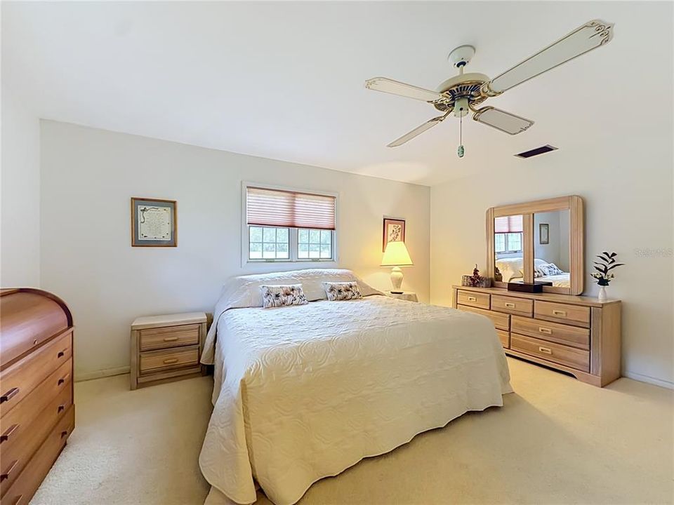 For Sale: $219,900 (2 beds, 2 baths, 1538 Square Feet)