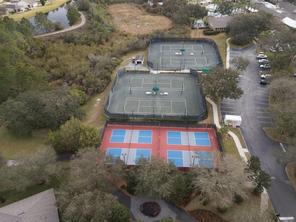 Activo con contrato: $449,900 (3 camas, 2 baños, 2024 Pies cuadrados)