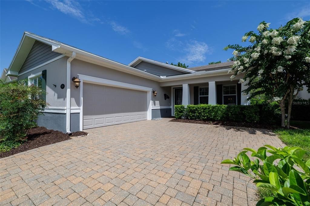 For Sale: $449,900 (3 beds, 2 baths, 2024 Square Feet)