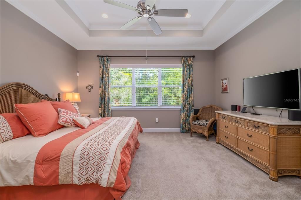 Activo con contrato: $449,900 (3 camas, 2 baños, 2024 Pies cuadrados)